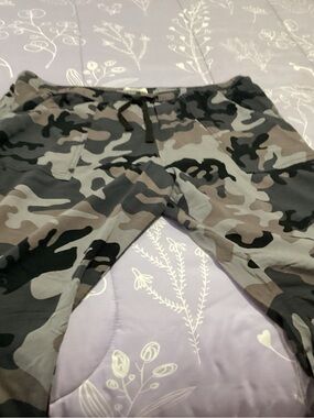 O'Neill Kids Camo Joggers - Black, Gray & Brown
